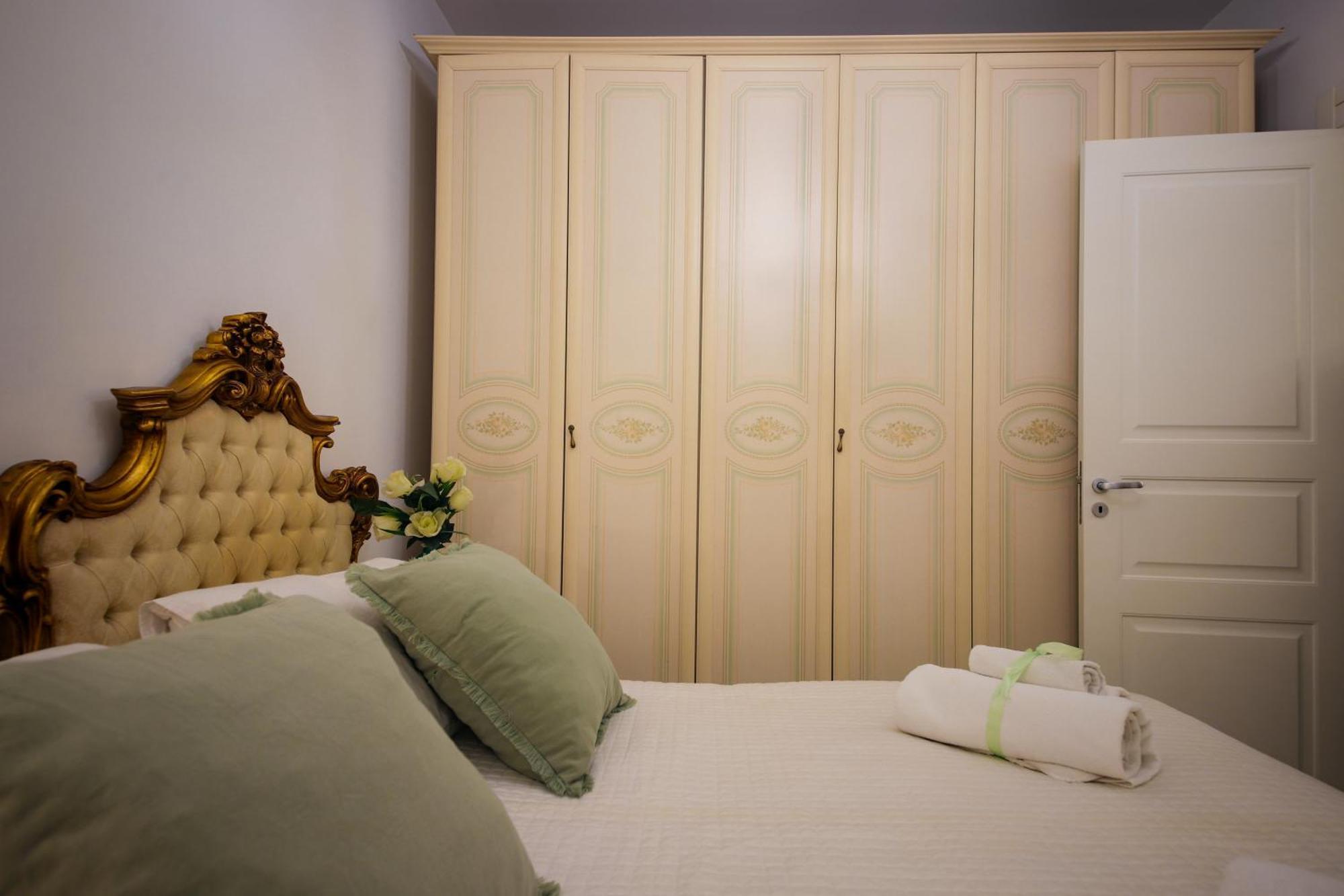Giallo Napoletano Home نابولي المظهر الخارجي الصورة