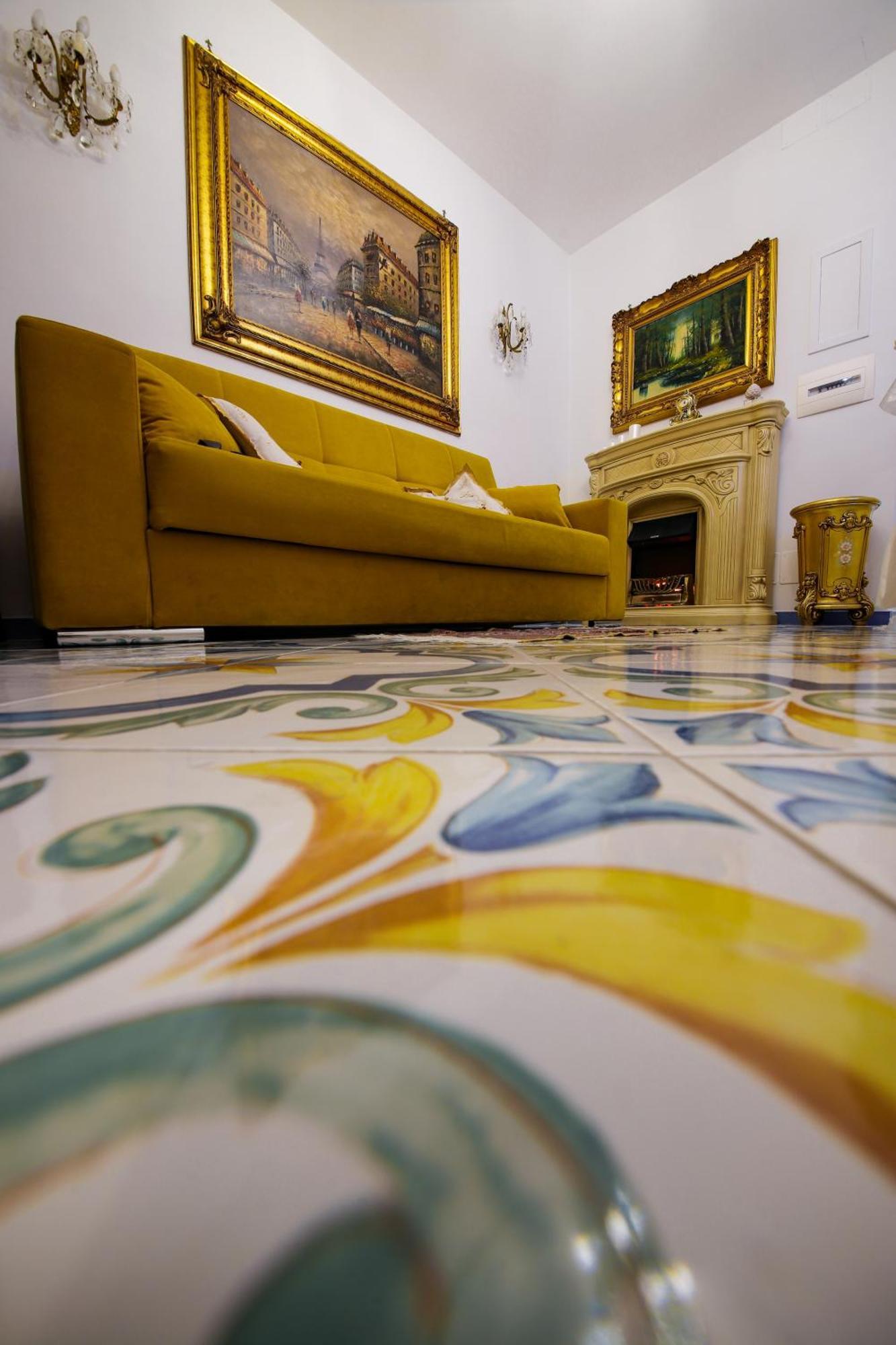 Giallo Napoletano Home نابولي المظهر الخارجي الصورة