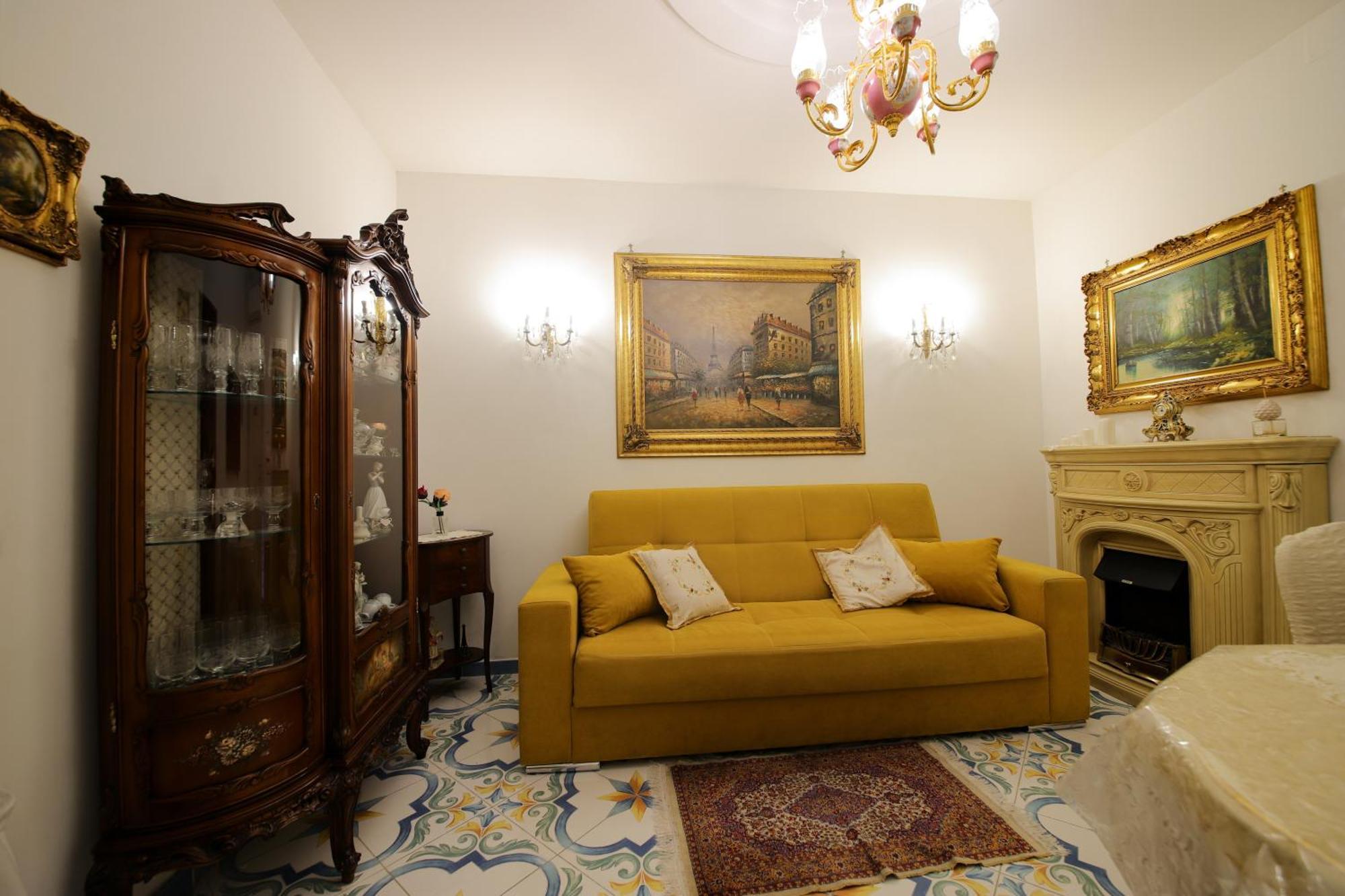 Giallo Napoletano Home نابولي المظهر الخارجي الصورة