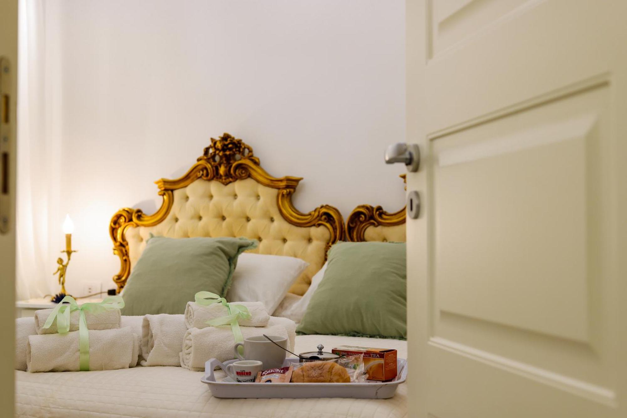 Giallo Napoletano Home نابولي المظهر الخارجي الصورة