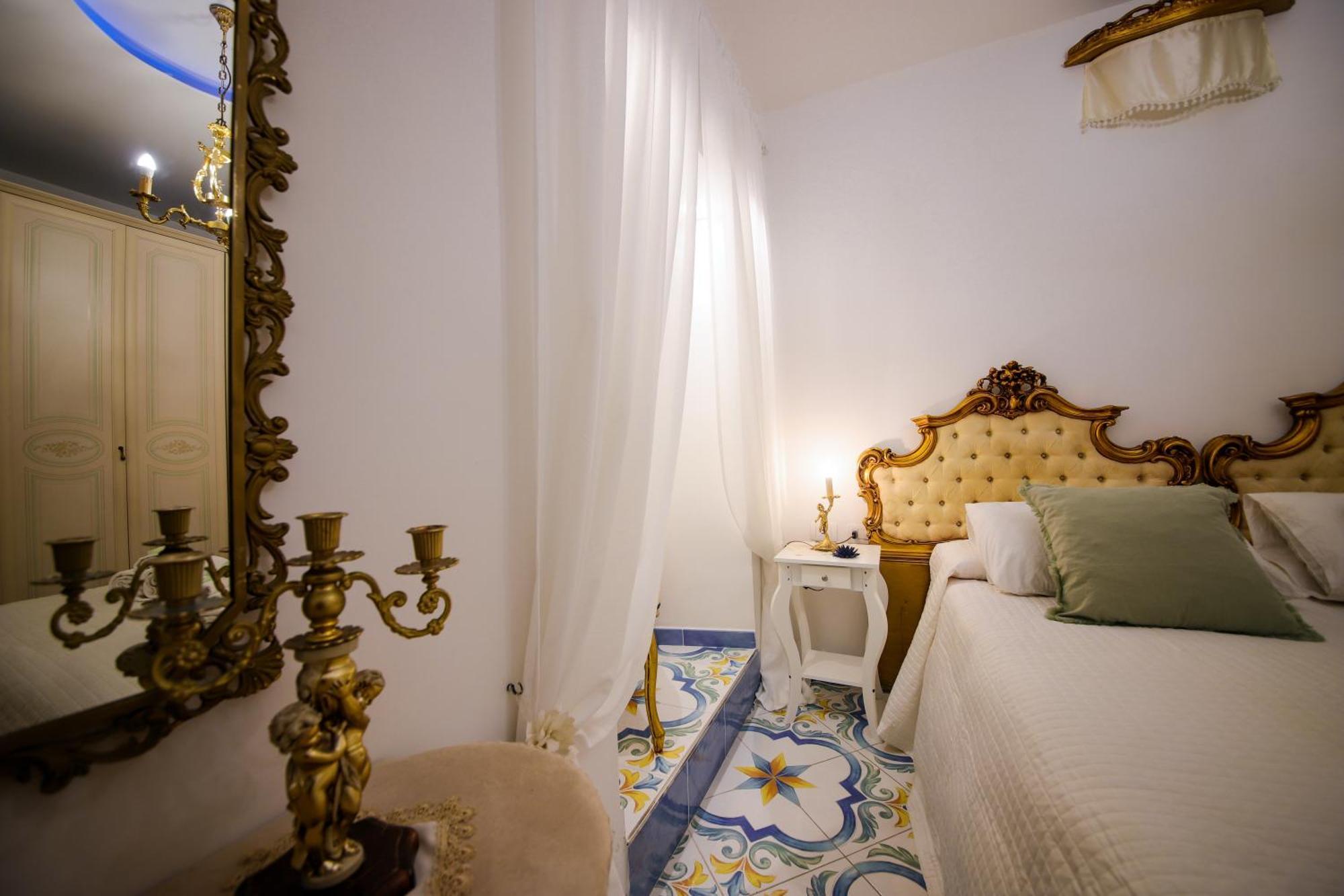 Giallo Napoletano Home نابولي المظهر الخارجي الصورة