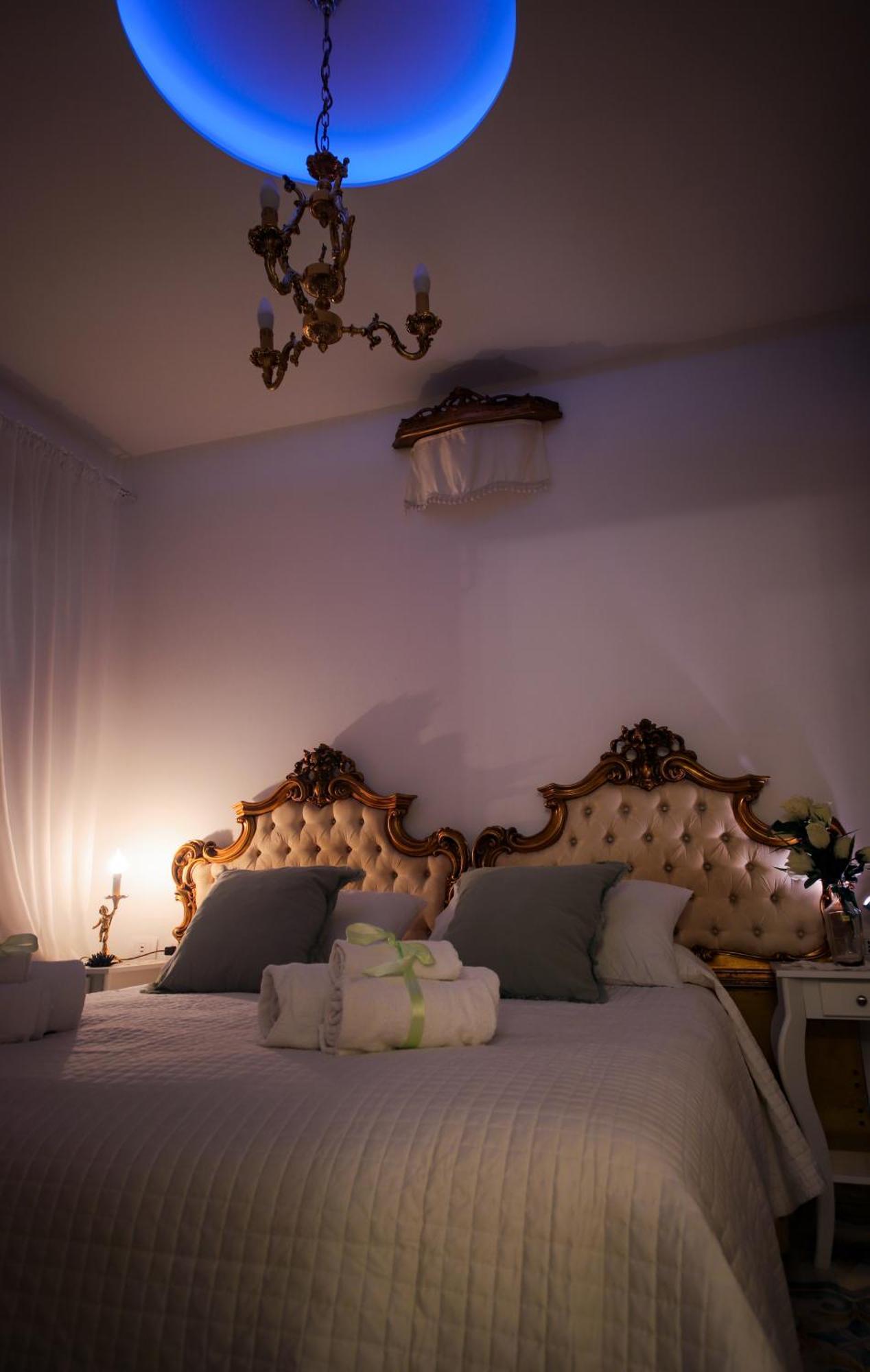 Giallo Napoletano Home نابولي المظهر الخارجي الصورة